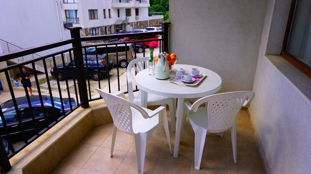 Byala Vista D - виста бийч апартментс д Daire Byala (Varna)